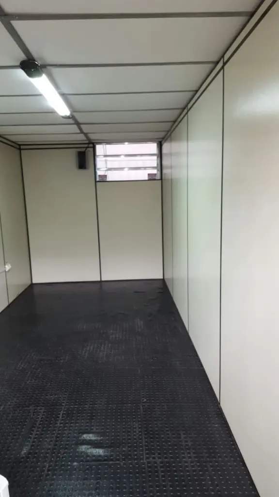 container modular revestido para eventos